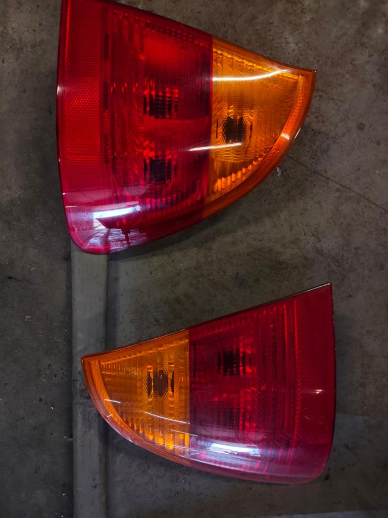 BMW achterlichten, Ophalen, BMW
