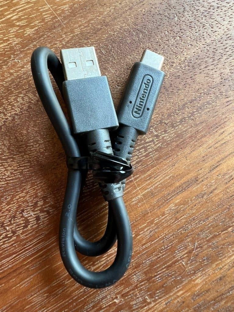 Câble USB-A vers USB-C original pour Nintendo, Enlèvement ou Envoi, Neuf, Switch Lite, Batterie ou Chargeur