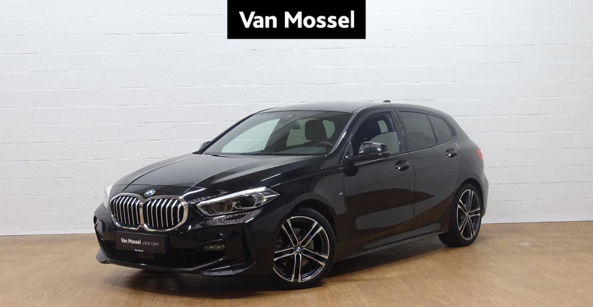 BMW 1-serie 118iA (automatique), Autos, BMW, 144 g/km, https://public.car-pass.be/vhr/963d7d32-9aa6-4bf8-ac0c-a96814ef2da0, Achat