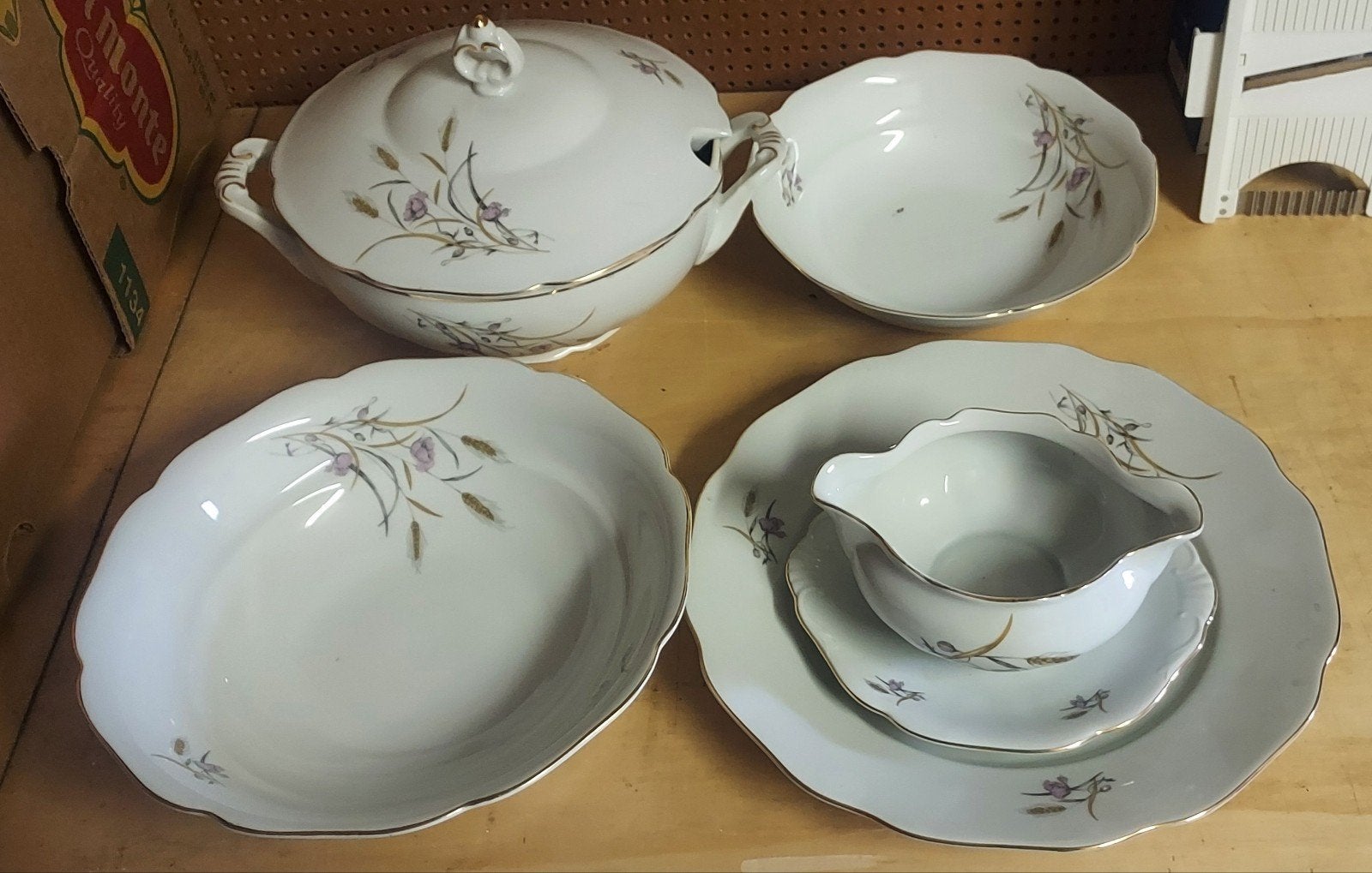 koffie- en eetservies, Ophalen