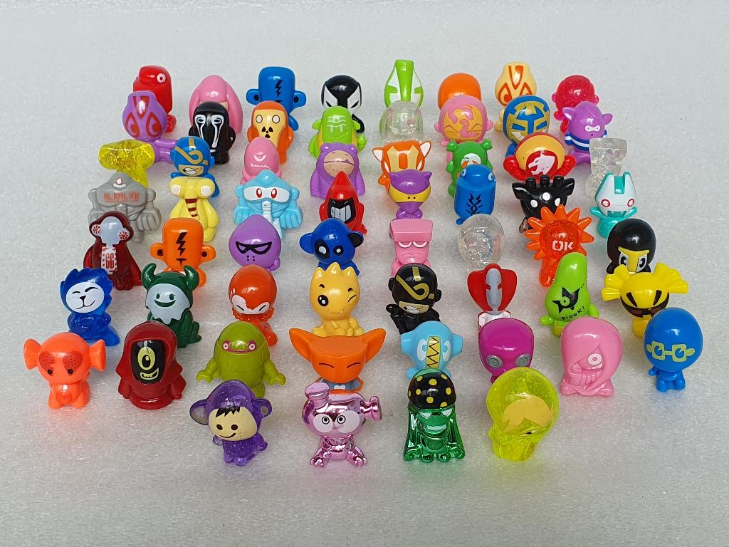 Lot van 60 Gogo's Crazy Bones (1), Ophalen of Verzenden, Gebruikt