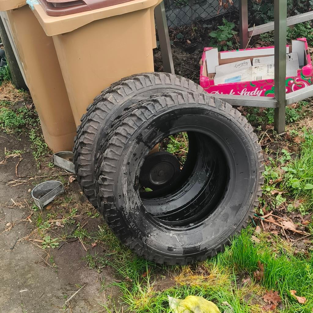 banden all terrain voor Jeep op cross 185/sr14, Ophalen