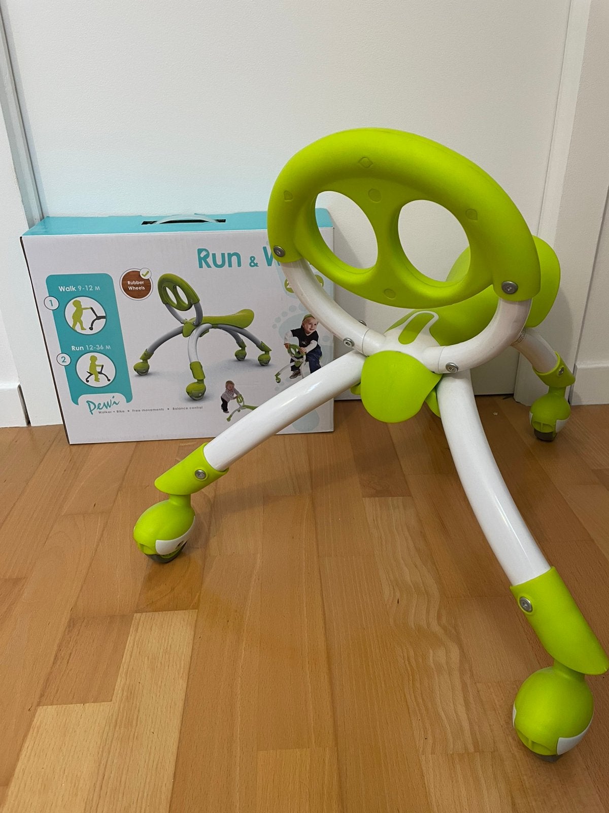 Petit vélo - trotteur, Enlèvement, Comme neuf