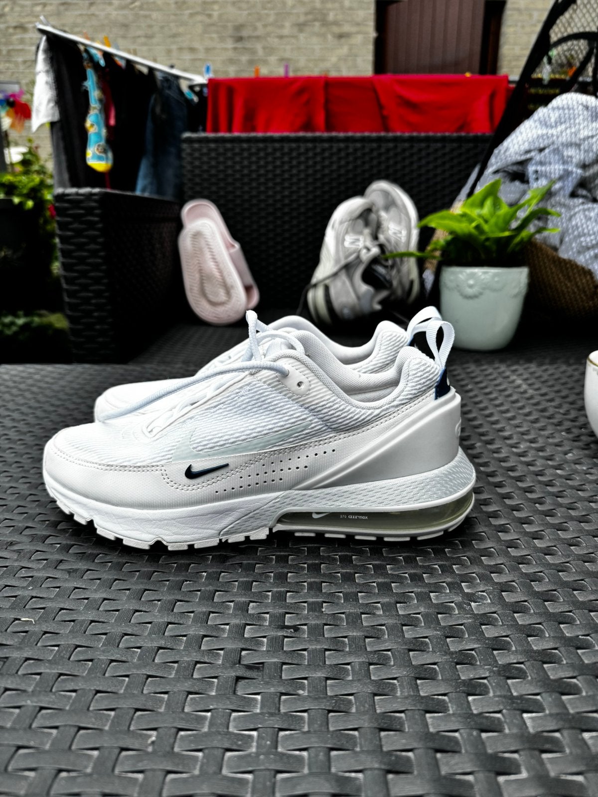 Nike Air Max Motif White Grey - Maat 38.5 (HF5508-100), Kleding | Dames, Wit, Ophalen of Verzenden, Zo goed als nieuw, Sneakers