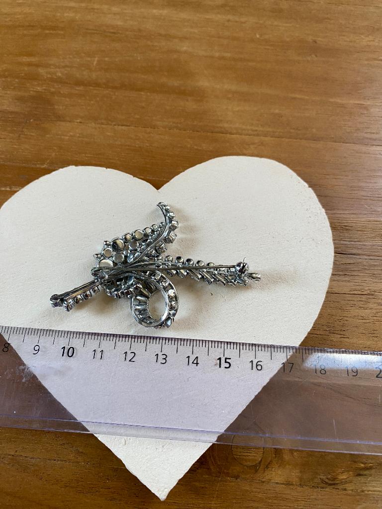 Vintage Broche à strass, Enlèvement ou Envoi, Utilisé, Autres matériaux