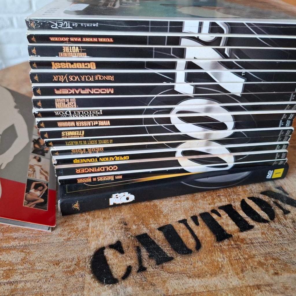 JAMES BOND 007 LOT 17x DVD Collectors MGM + Livrets inédits, À partir de 12 ans, Enlèvement ou Envoi, Utilisé, Action