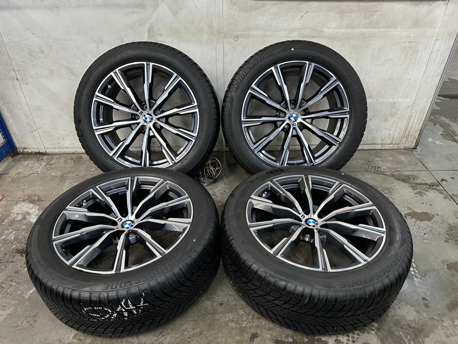JANTES ORIGINE BMW PACK M X5/X6 G05 G06 PNEU NEUF, Neuf, Pneus et Jantes, Pneus hiver, 275 mm