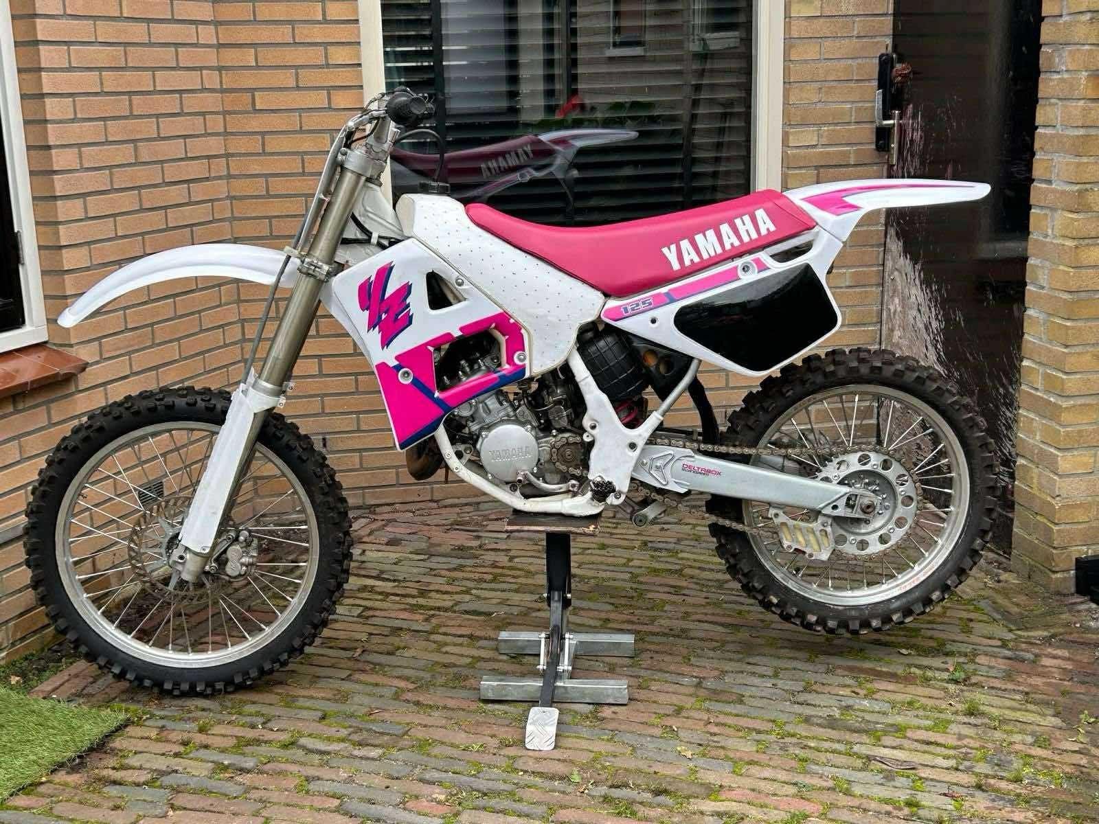 Yamaha 125 yz, Particulier