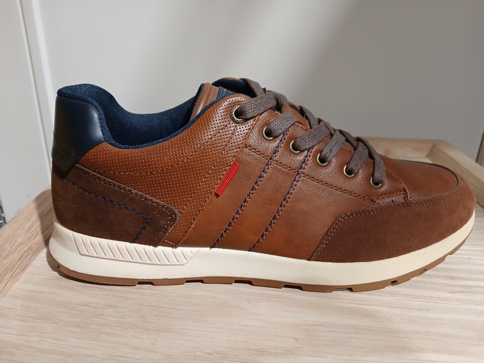 grote partij schoenen, Zakelijke goederen, Ophalen, Textiel