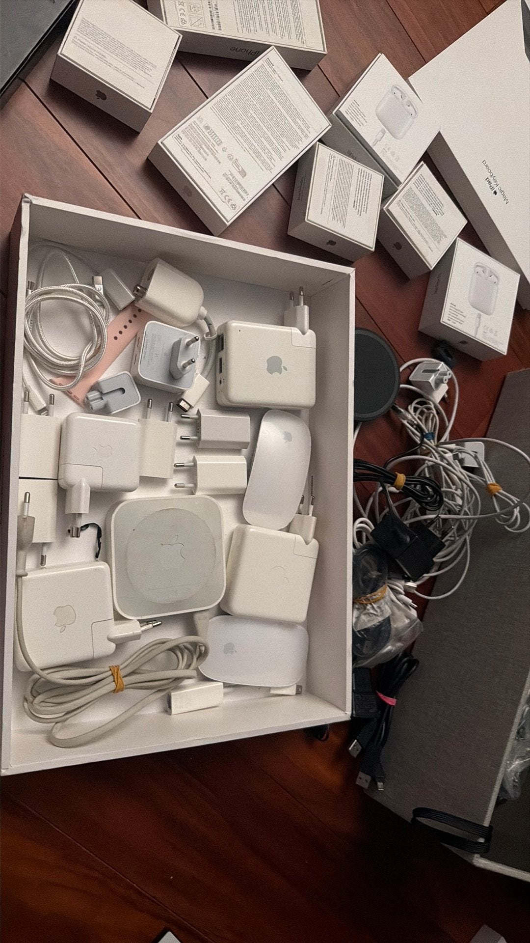 Apple producten te koop een hele doos, Informatique & Logiciels, Enlèvement ou Envoi, Utilisé