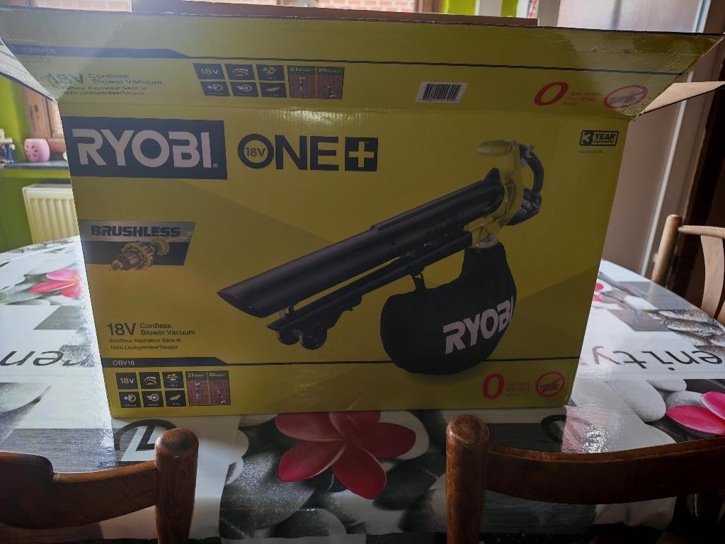 Souffleur/broyeur Ryobi neuf jamais utilise et garanti, Jardin & Terrasse, Souffleurs de feuilles, Neuf, Avec sac de ramassage