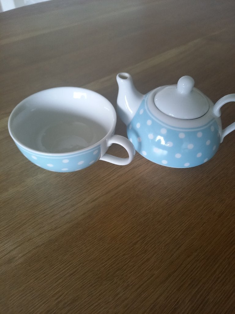 Goed theeservies 2 stuks kannetje en tas, Ophalen