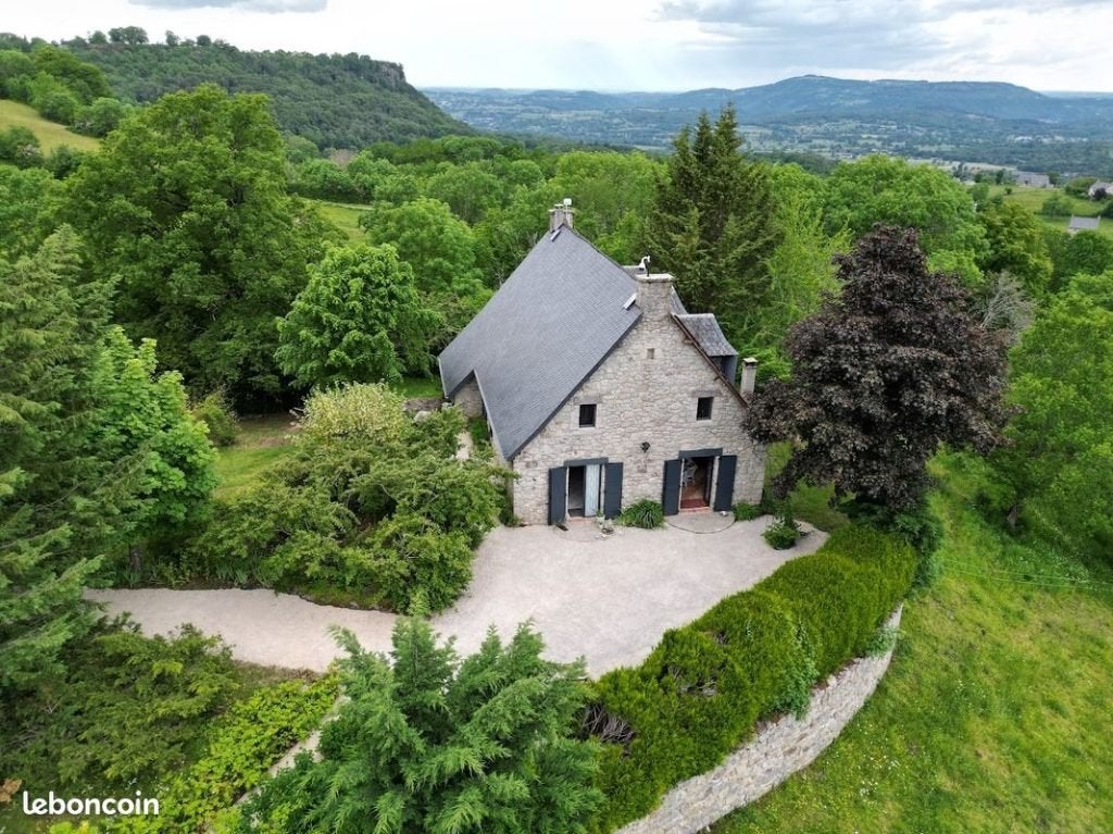 Maison de caractère en pierres et ardoises 174m2 + Atelier, Immo, Maison d'habitation, Campagne, 174 m², 4 pièces