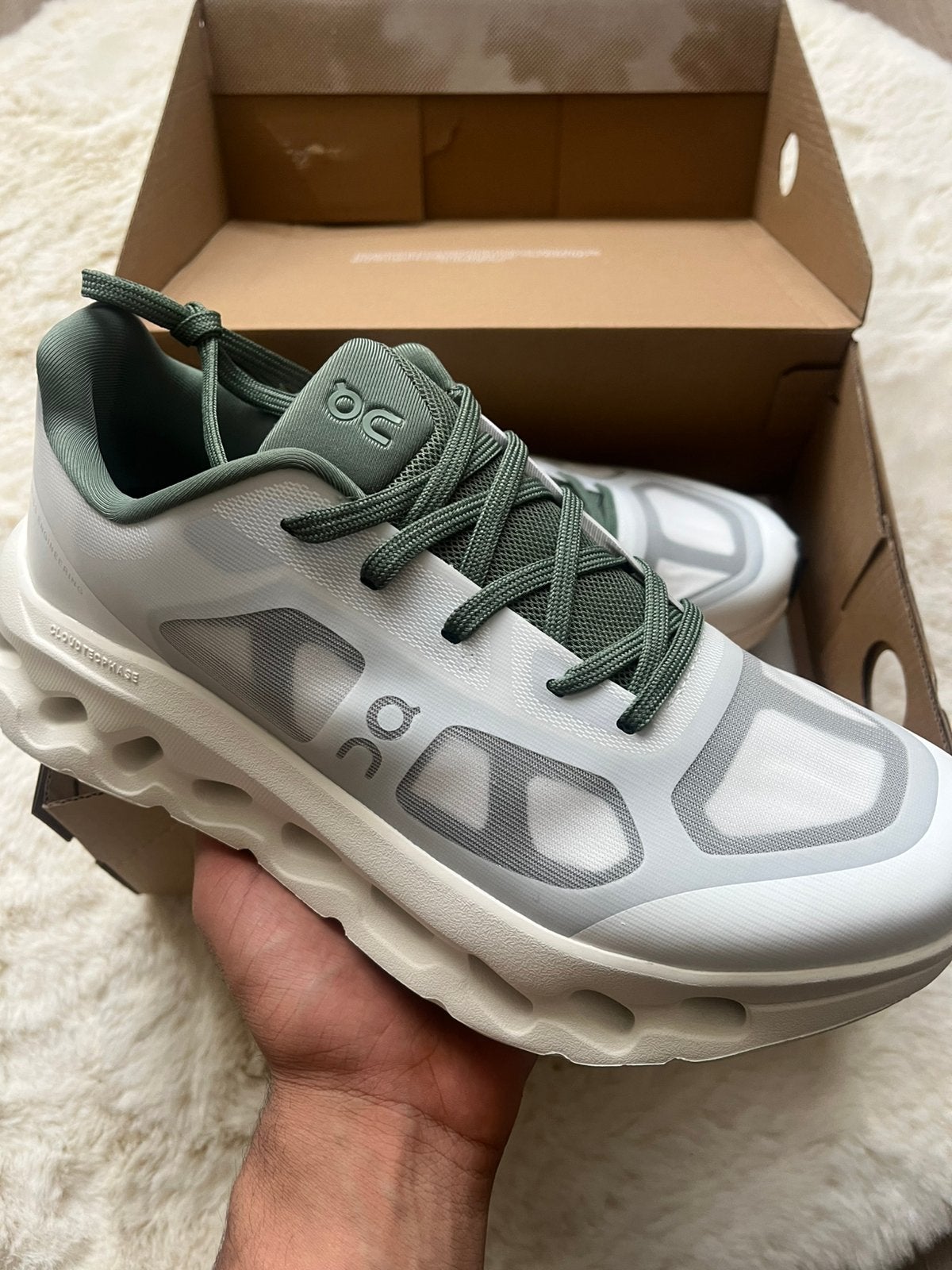 On cloudsurfer next, Kinderen en Baby's, Kinderkleding | Schoenen en Sokken, Ophalen of Verzenden, Zo goed als nieuw