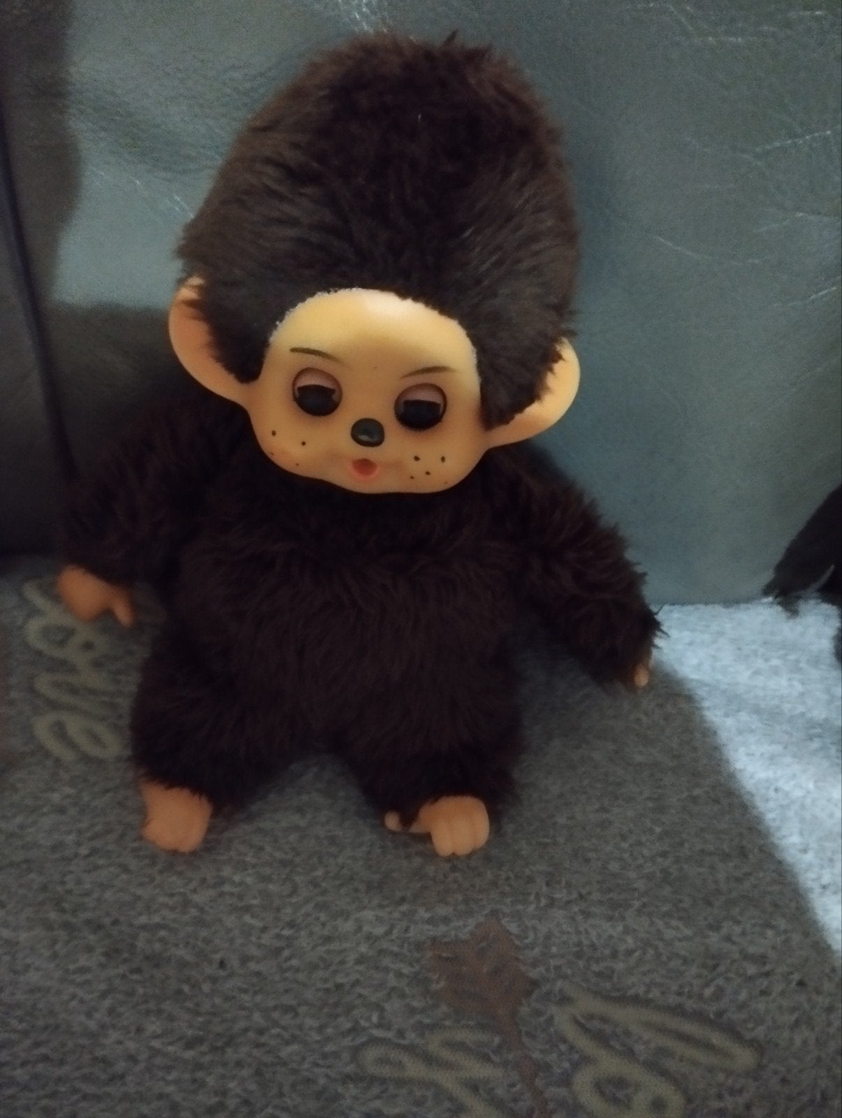 Vintage Monchhichi-achtige aap met slaapogen en 4 handen, Enlèvement