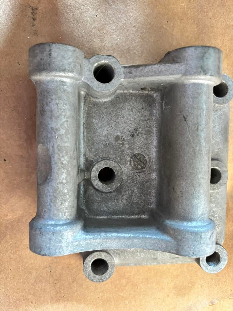 Honda CB125K, 1972-. Bovenste montagepad, Motoren, Ophalen of Verzenden, Nieuw
