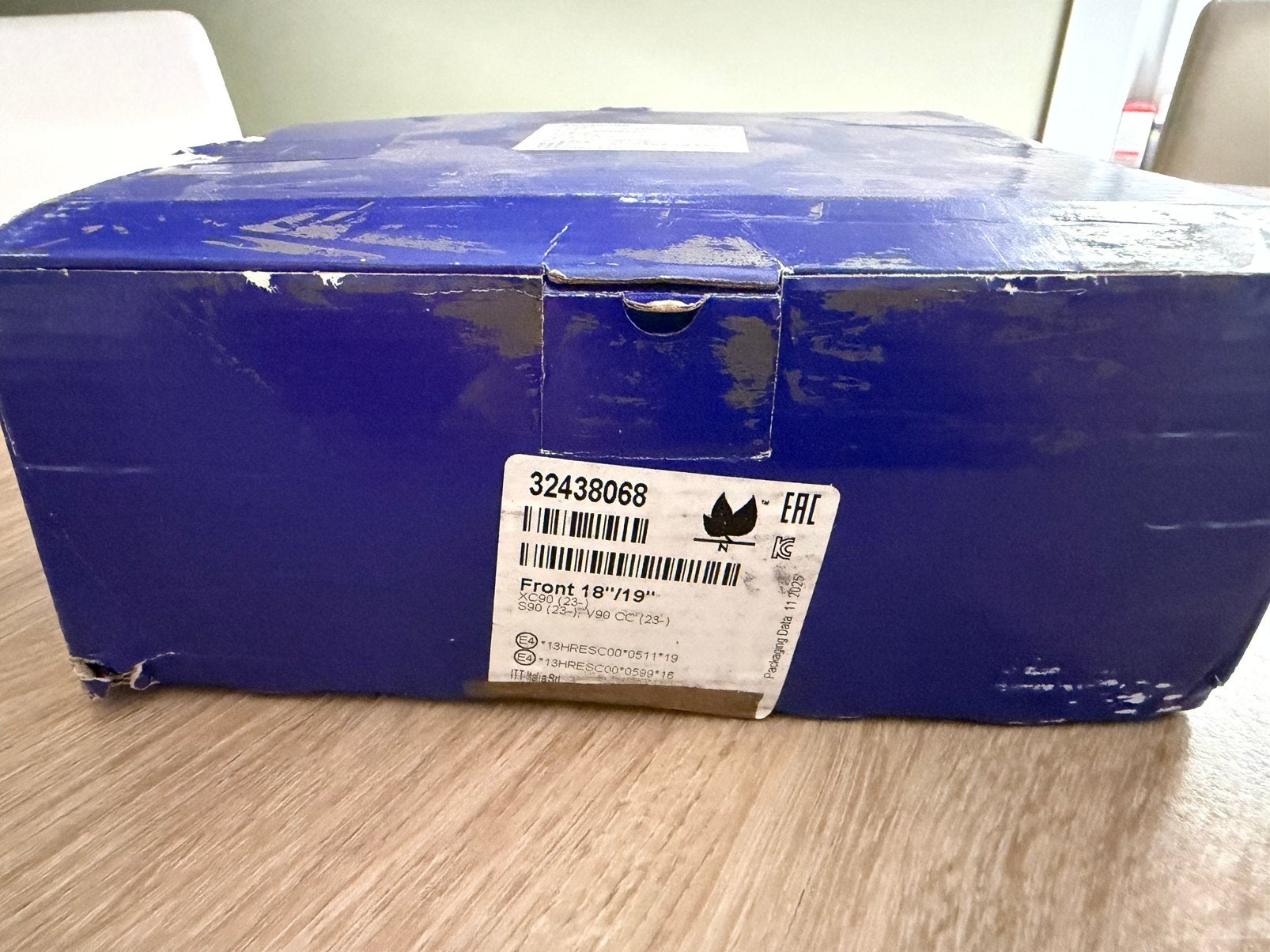 Nouvelles plaquettes de frein Volvo 32438068, Autos : Pièces & Accessoires, Enlèvement ou Envoi, Neuf, Volvo