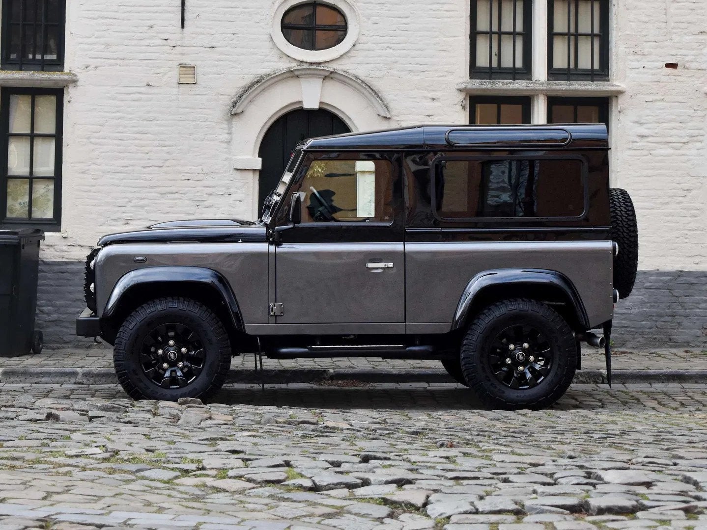 Land Rover Defender 90 / 2.2 TD4 / "Autobiography Edition" /, Auto's, Gebruikt, 4 cilinders, Zwart, Leder