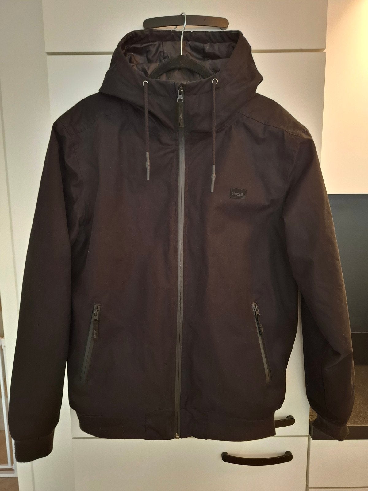 Iriedaily Nilas Jacket Black – Waterdichte Tussenjas L, Enlèvement ou Envoi, Iriedaily, Noir, Taille 52/54 (L)