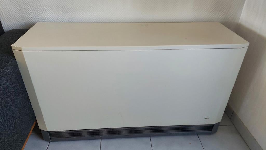 Accumulatiekachel AEG, Enlèvement, 60 à 150 cm, 800 watts ou plus, 30 à 80 cm