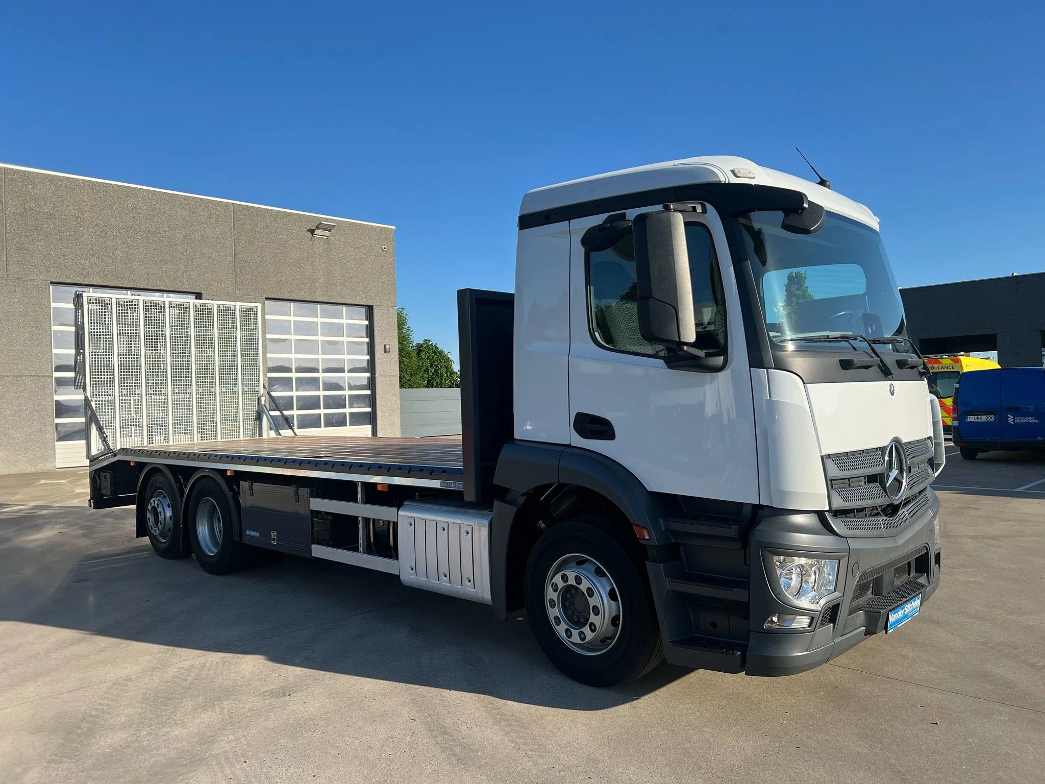 Mercedes-Benz ANTOS 2635 - NIEUW OPRIJPLATFORM - STUUR & LIF, Autos, Euro 6, Entreprise, 257 kW, Mercedes-Benz