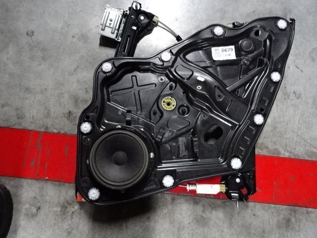 MECANISME VITRE ARRIÈRE DROIT Passat (3C2) (3C8839756D), Volkswagen, Mevr. I. Hauben, Utilisé, Rue de l'Espoir 34 34
4030  GRIVEGNÉE, BE