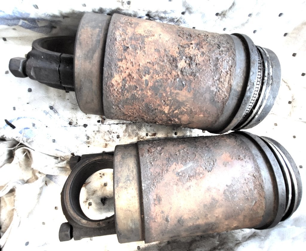 paar Onderdelen Peugeot 404 welgеn Wielеn steek, cilinderbus, Enlèvement ou Envoi, Utilisé, Peugeot