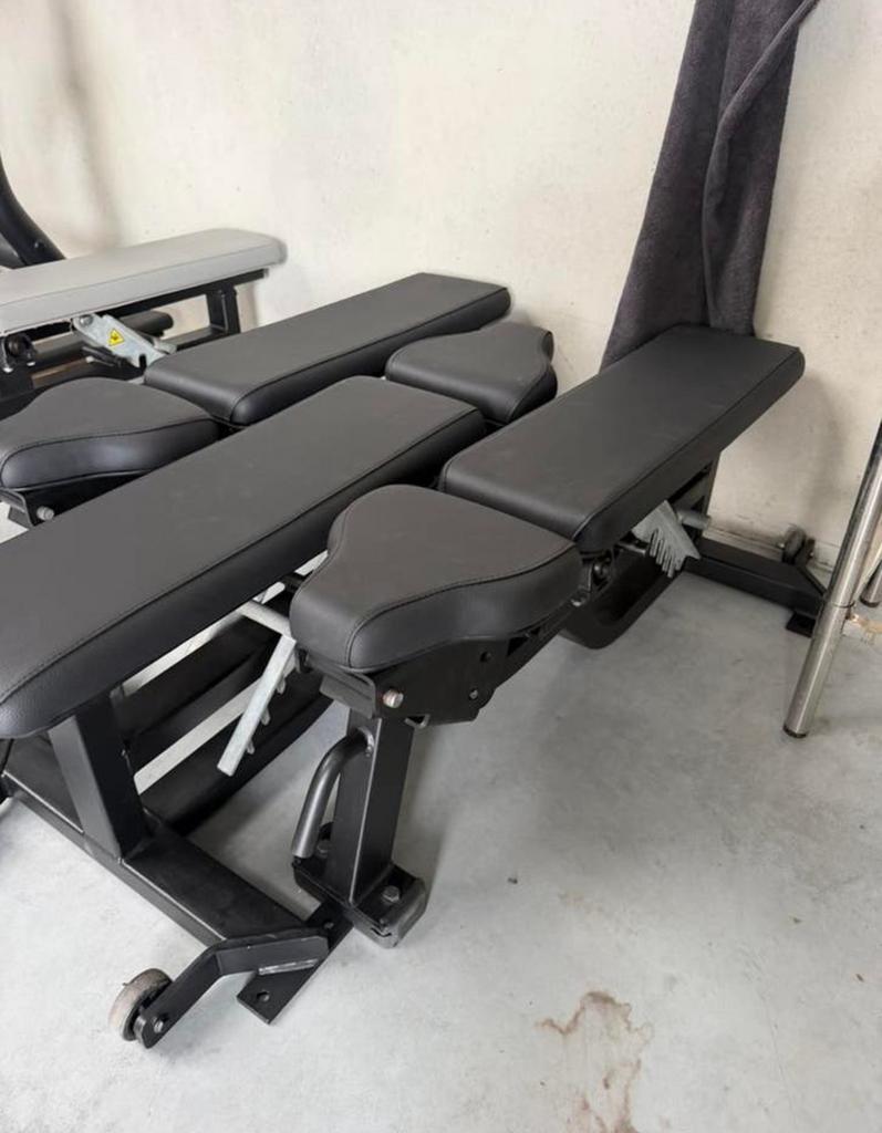 Hammer Strength Adjustable bench!!, Sport en Fitness, Fitnessmaterialen, Ophalen, Zo goed als nieuw