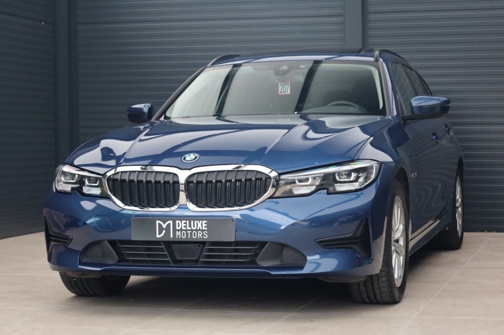 BMW 320 eA Touring Pano, chauffage de siège, caméra LED, Cuir, Achat, Euro 6, Entreprise