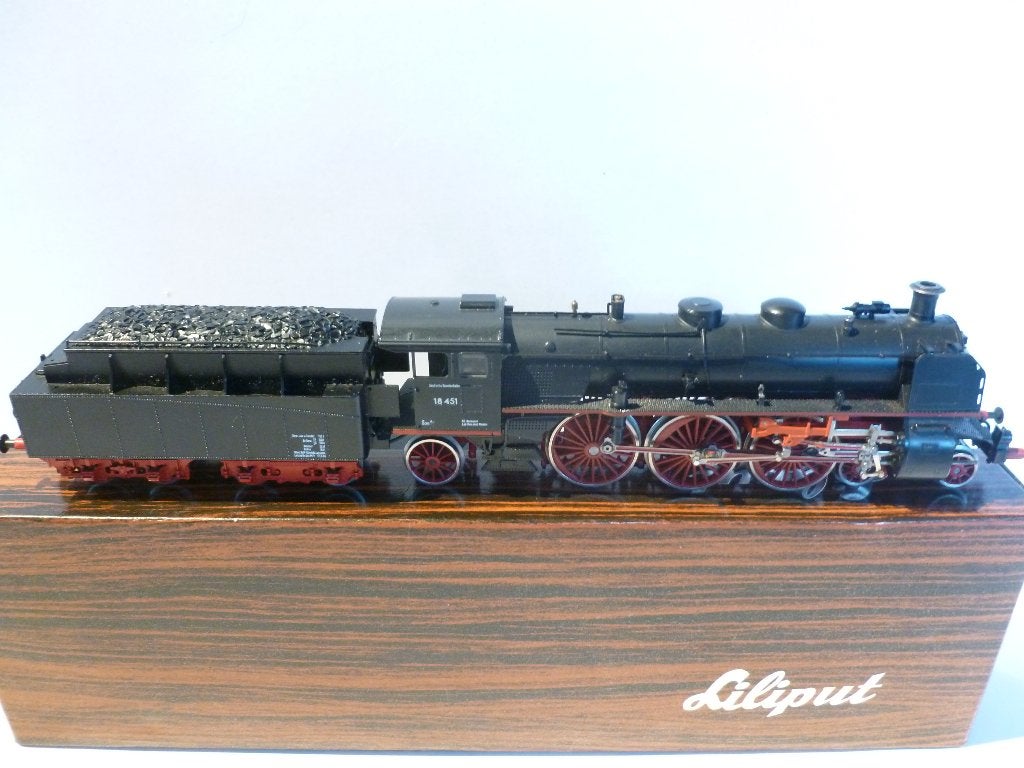 TRAINS HO, Enlèvement ou Envoi, Comme neuf, Courant continu, Locomotive