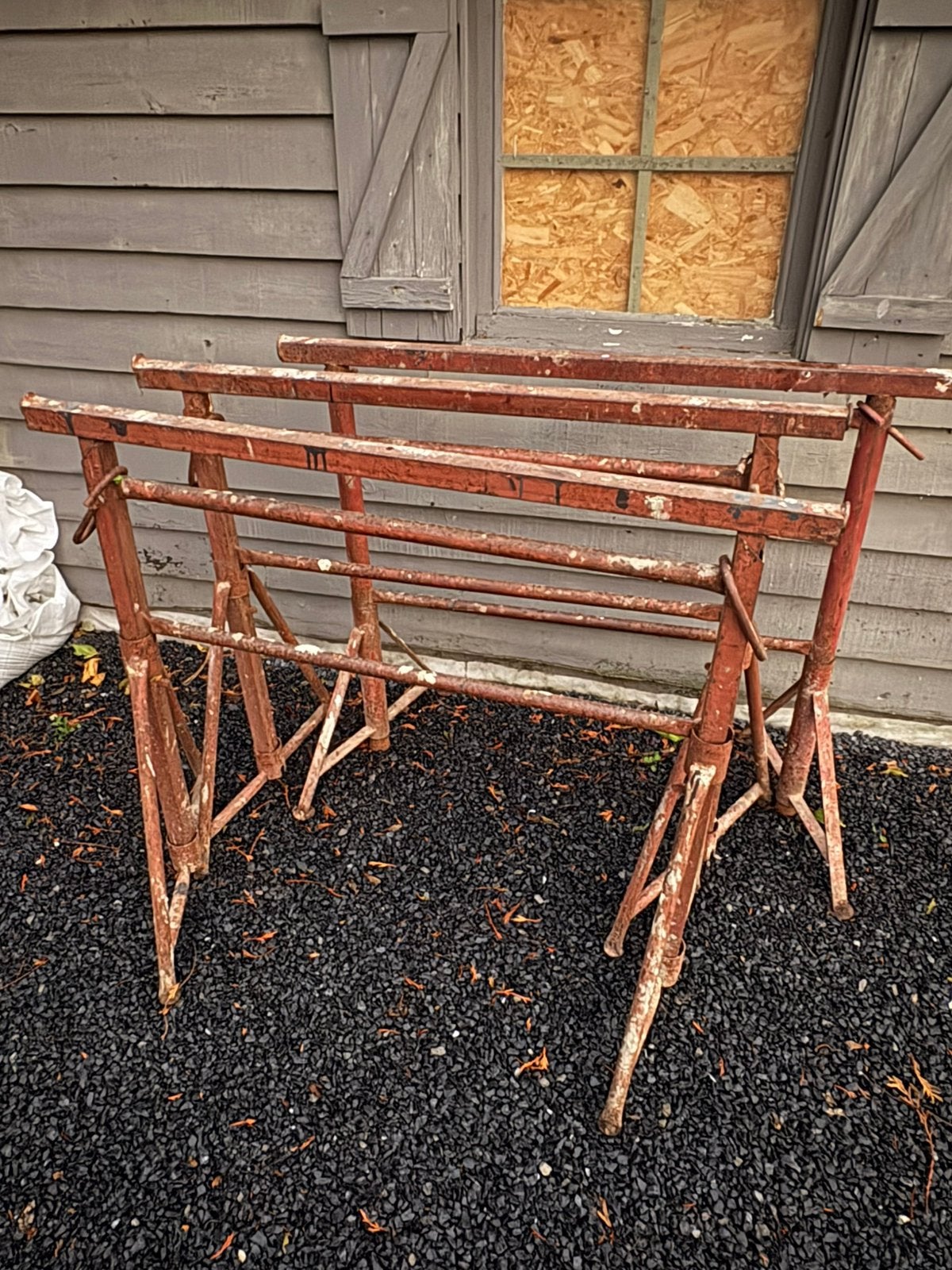 Tréteaux de maçon les 3 pour 70€, Enlèvement, Utilisé