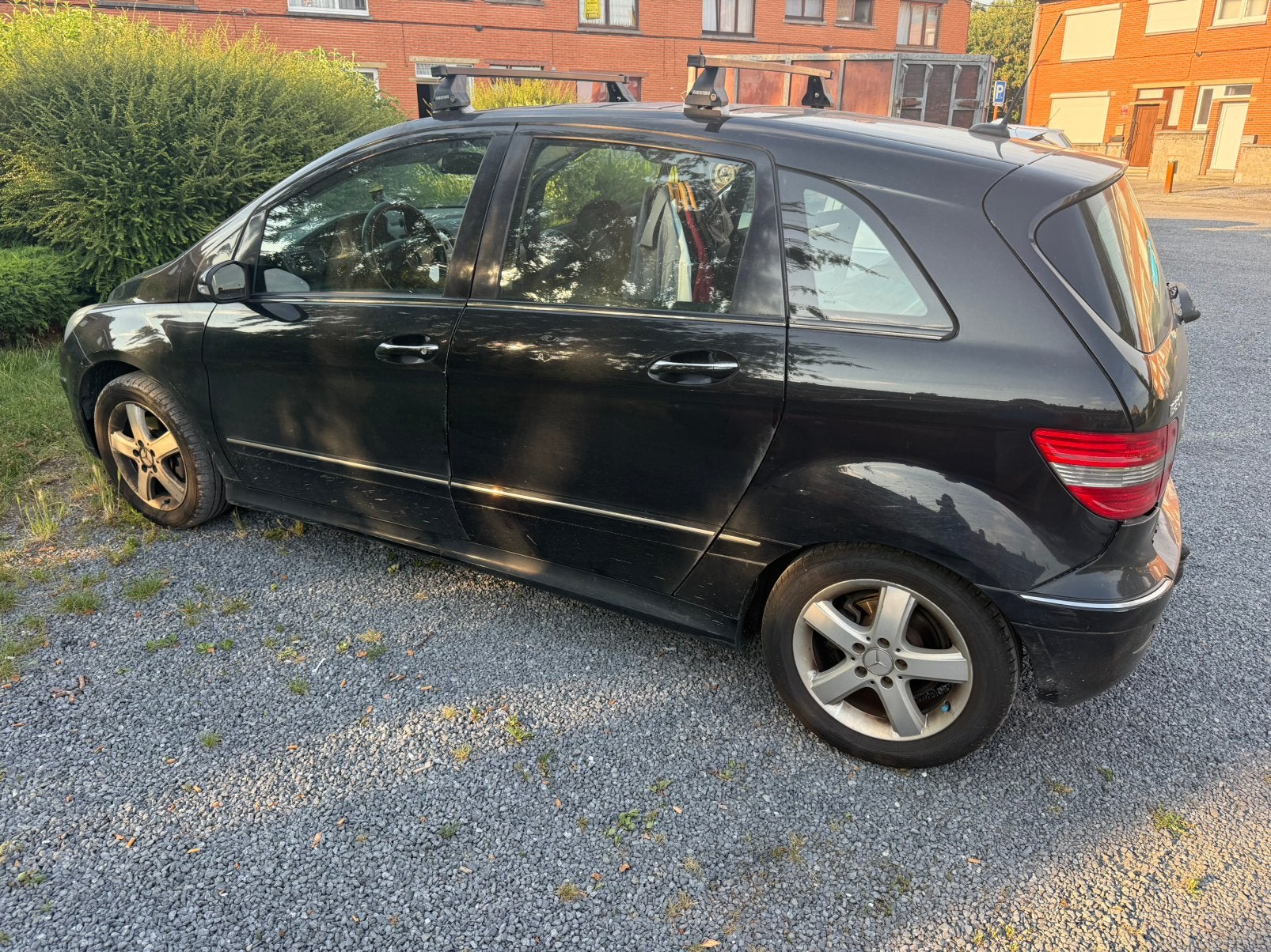Mercedes classe B200 LPG, Cuir, Achat, Noir, 5 portes