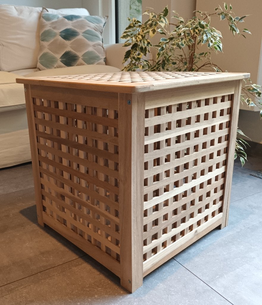 Acacia bijzettafel (50x50x50), Huis en Inrichting, Minder dan 55 cm, Vierkant, Zo goed als nieuw, Ophalen
