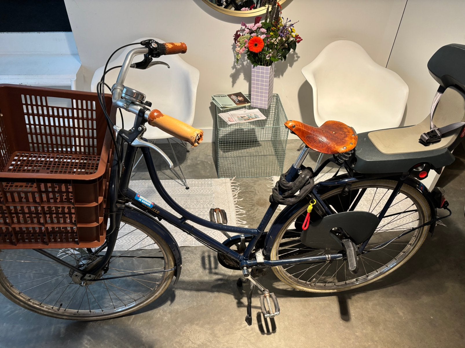 Klassieke Achielle Damesfiets met kinderstoel en basil bak, Fietsen en Brommers, Ophalen, Gebruikt