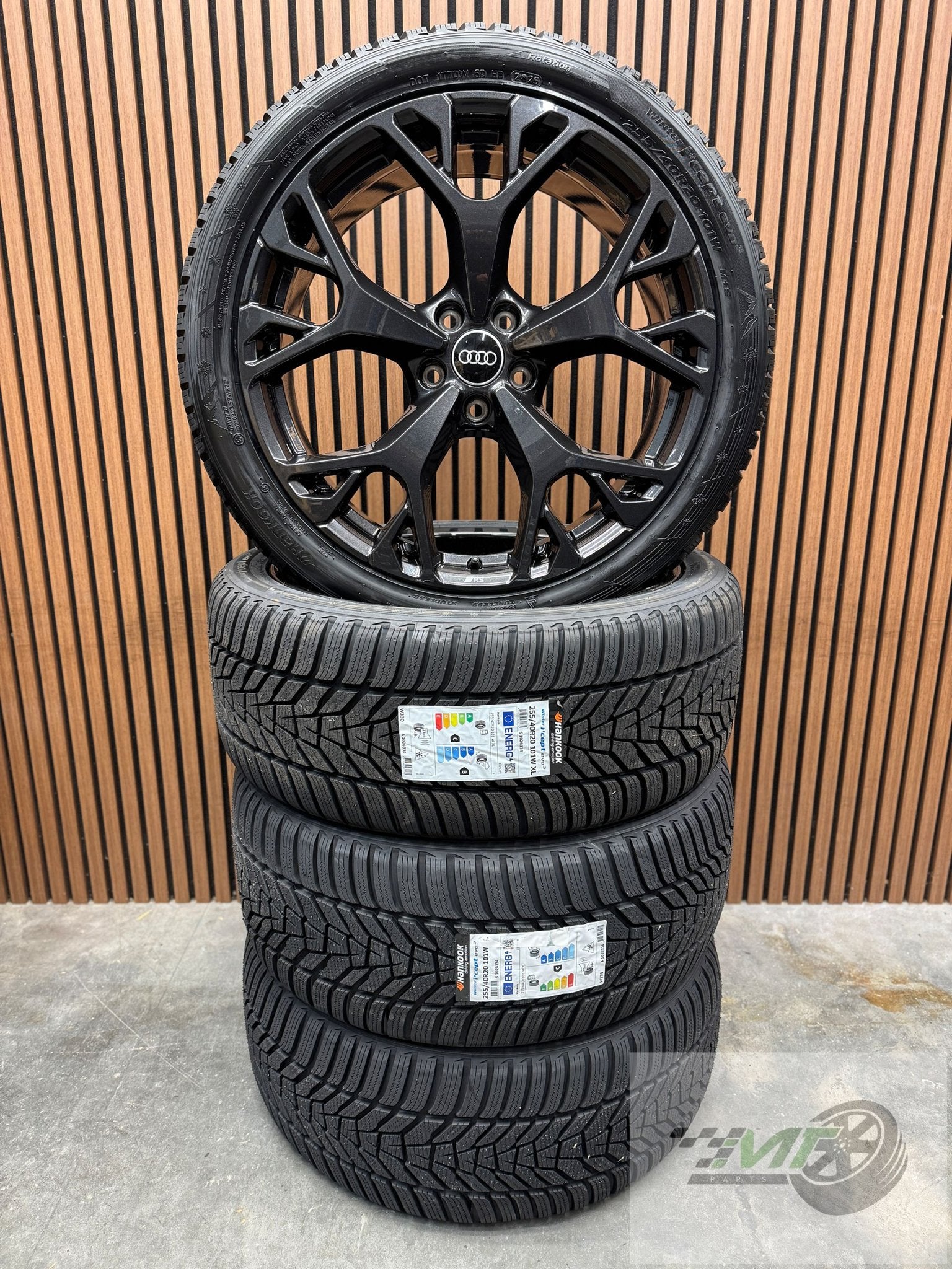 20" Audi A6 S6 C8 C9 PEAK BLACK 4P0601025 HIVER NEUF D'ORIGI, Autos : Pièces & Accessoires, Neuf, Pneus et Jantes, Pneus hiver