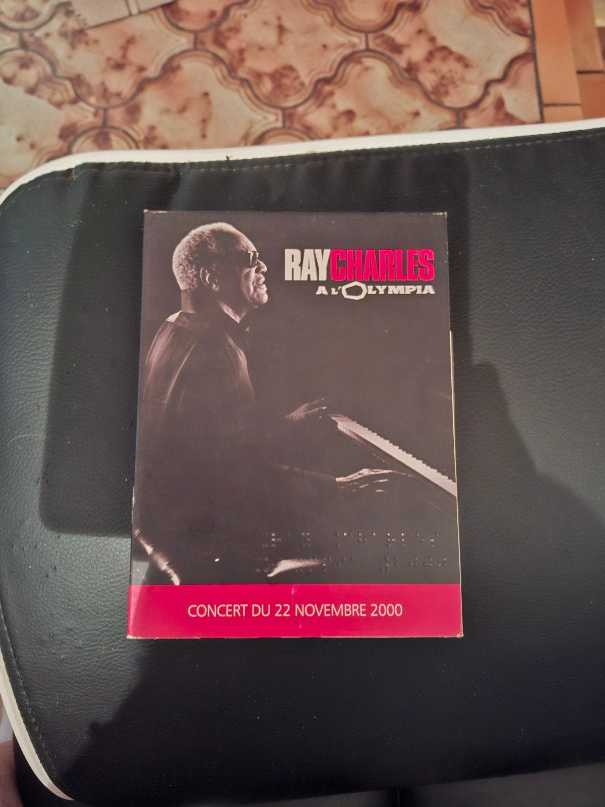 coffret cartonné Rare Ray Charles 2 dvd, CD & DVD, Coffret, Coffret, Enlèvement ou Envoi, Coffret