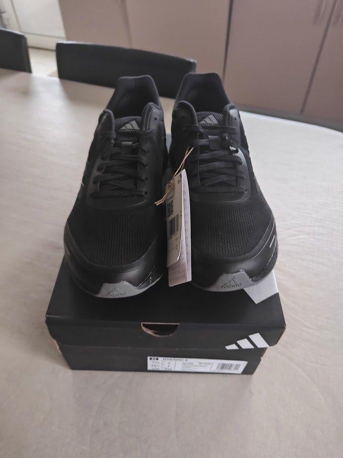 Nieuwe Adidas Duramo 10 running schoenen zwart - maat 40 ⅔, Vêtements | Hommes, Chaussures, Neuf, Baskets, Noir, Enlèvement