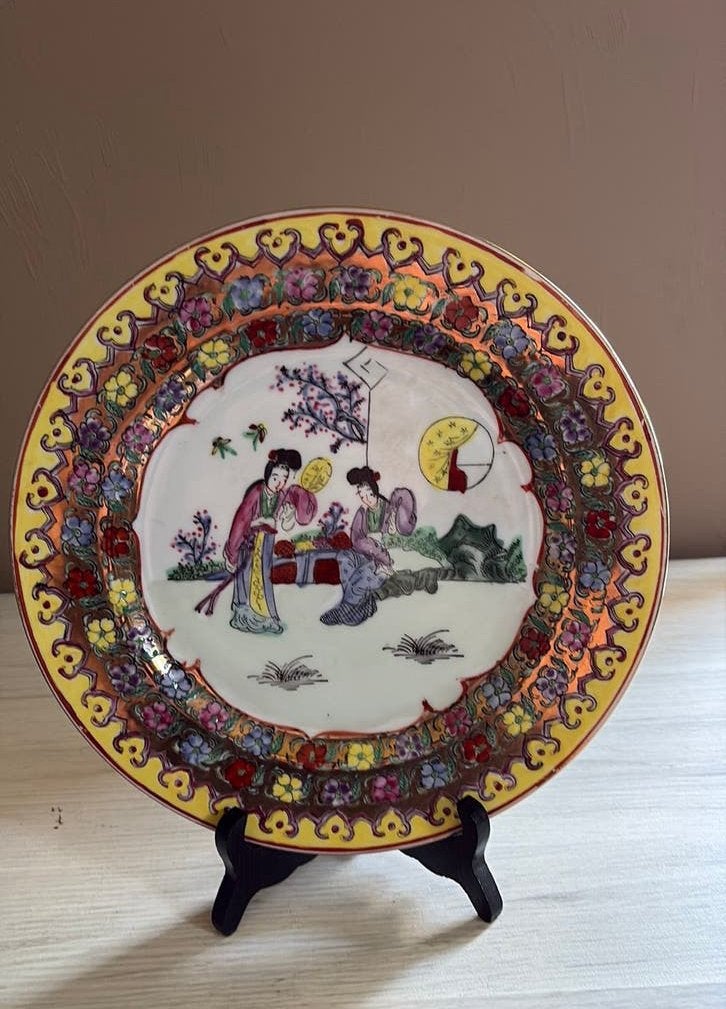 Assiette décorative chinoise colorée Famille Rose murale, Antiquités & Art, Enlèvement ou Envoi