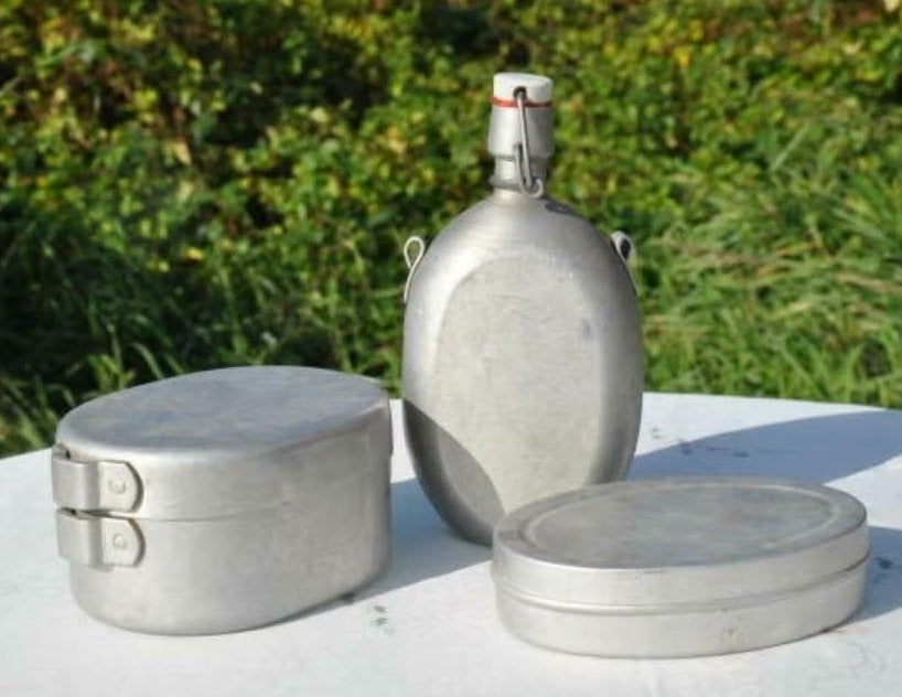 § ensemble vaisselles de camping en aluminium, Enlèvement ou Envoi, Utilisé