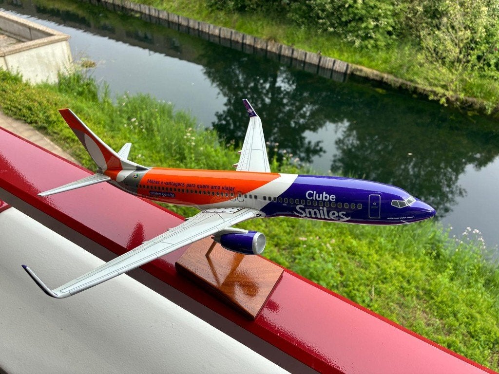 Smiles Brazil Boeing 737-800 Schaal 1.100, Collections, Aviation, Envoi, Neuf
