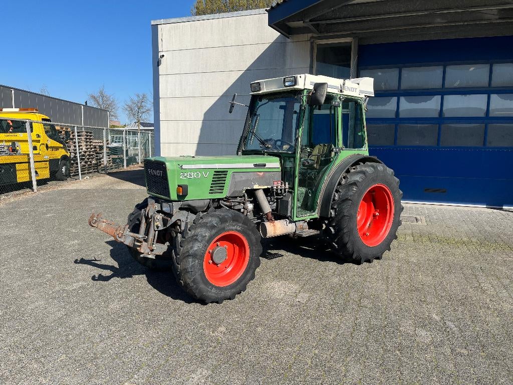 Fendt 280V smalspoor trekker, Zakelijke goederen, Landbouw | Tractoren, Ophalen, Fendt
