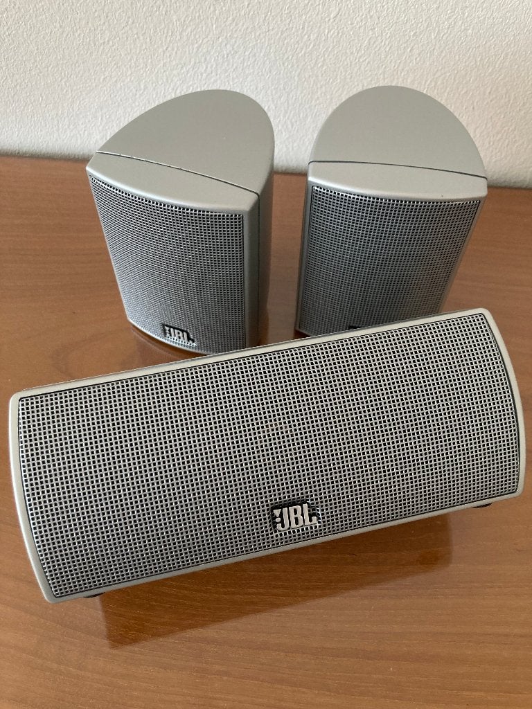 JBL centerspeaker en 2 satellietluidsprekers, TV, Hi-fi & Vidéo, Enceintes, Haut-parleur central, Supports muraux inclus, JBL