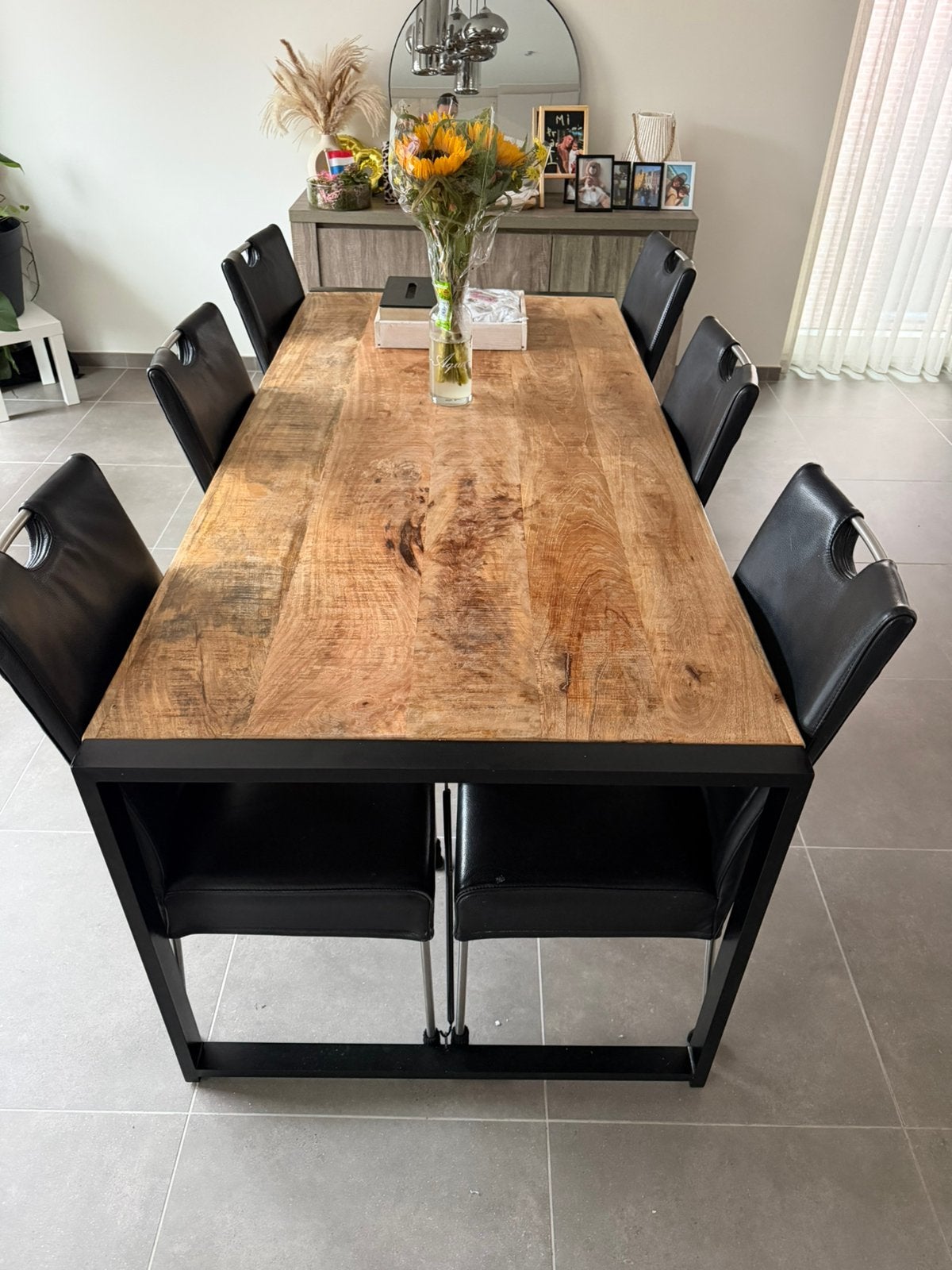 Eettafel met stoelen mangohout, Enlèvement, Comme neuf