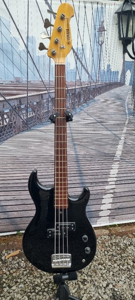 Yamaha BB400S Made in Japan Vintage Basgitaar (jaren '80), Muziek en Instrumenten, Snaarinstrumenten | Gitaren | Bas, Ophalen