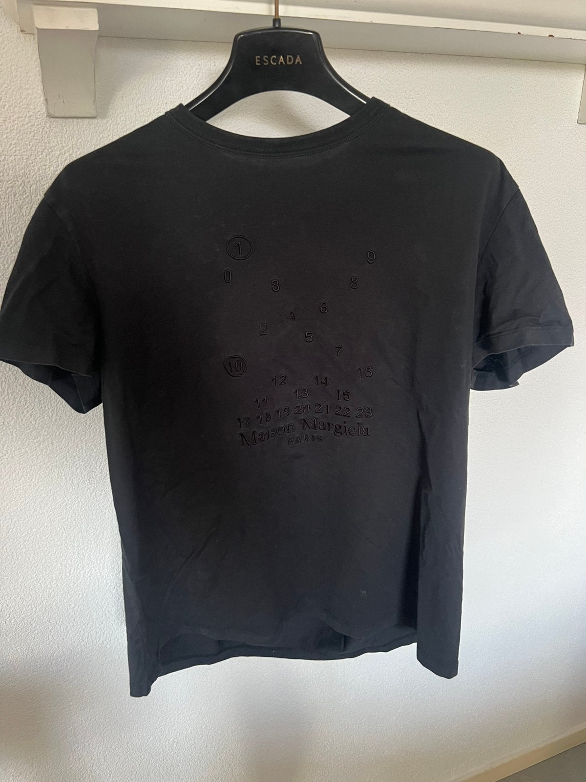 T-shirt bleu foncé Maison Margiela — Taille M, Vêtements | Hommes, T-shirts, Envoi, Comme neuf, Taille 48/50 (M)