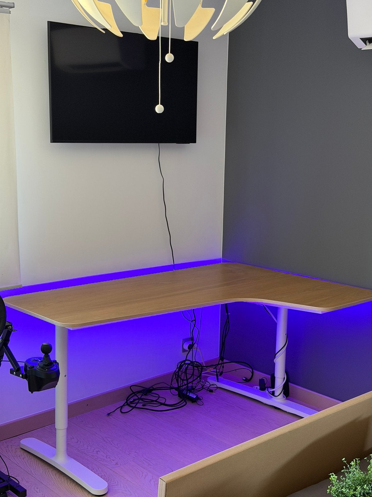 Bureau met Govee LED-verlichting, Ophalen, Hout, Hoekbureau, Zo goed als nieuw