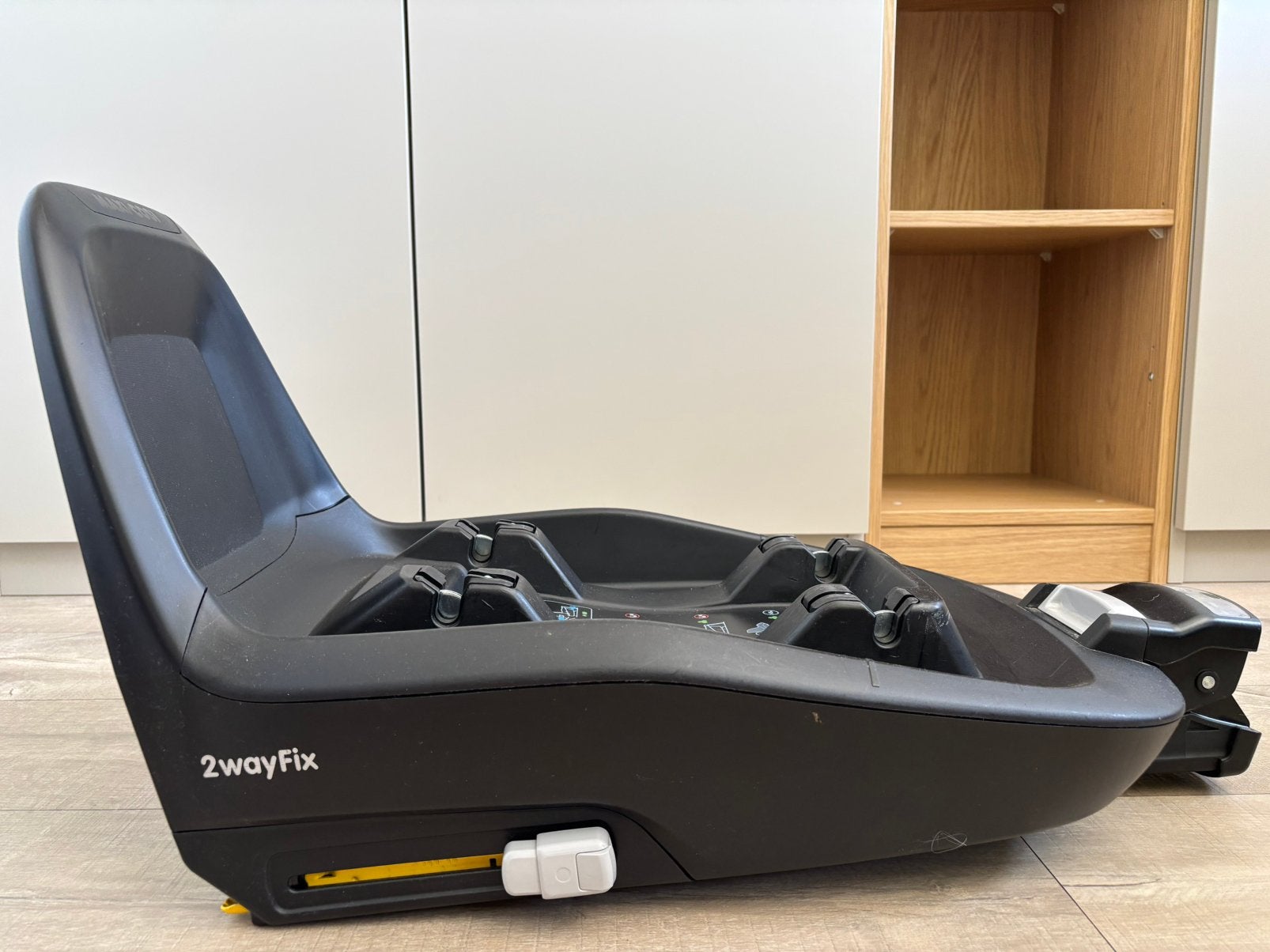 Maxi-Cosi 2wayFix base, Kinderen en Baby's, Autostoeltjes, Ophalen, Gebruikt, 9 t/m 18 kg, Isofix