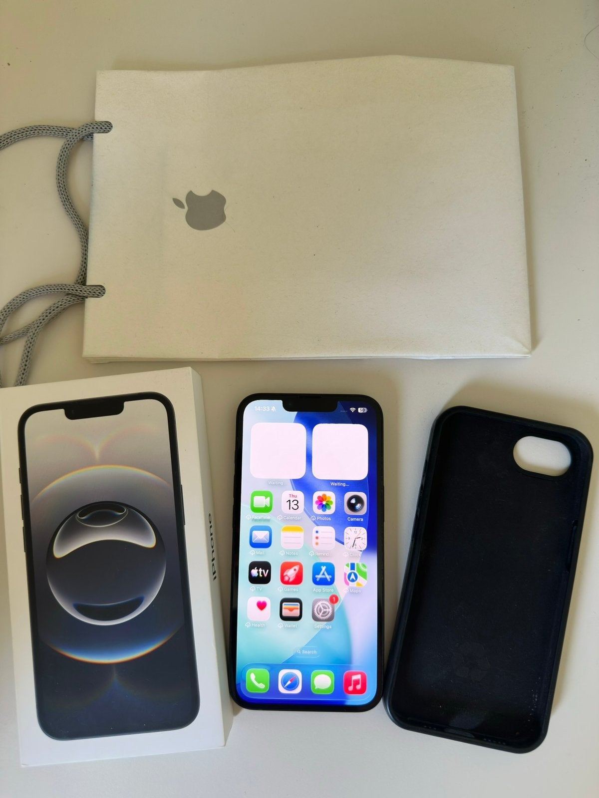 iPhone 16e zwart 128 GB MET garantie, Télécoms, Comme neuf, Enlèvement, Sans abonnement, Sans simlock