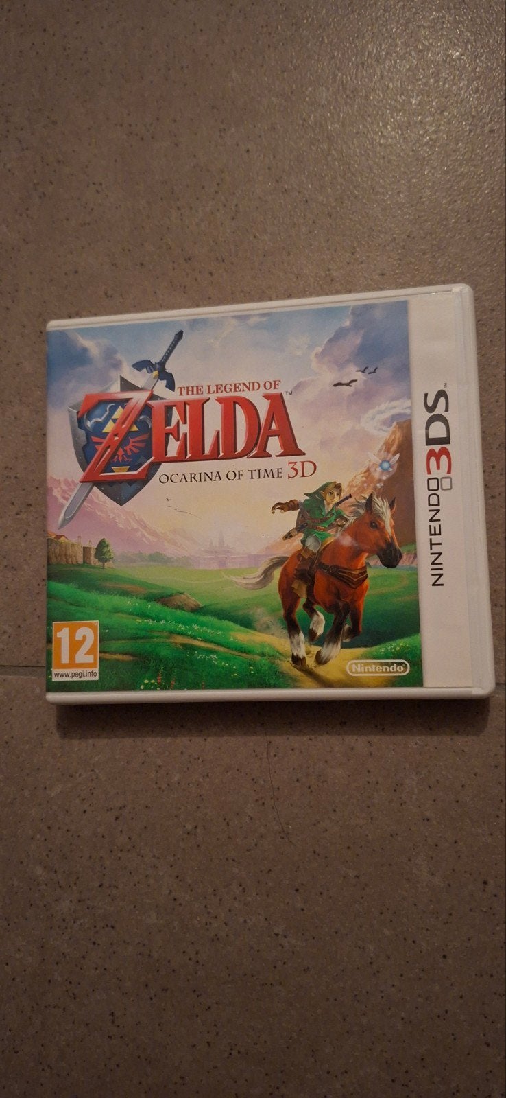 Zelda Ocarina Of Time 3DS CIB + ONGEKRASTE VIP-KAART, Avontuur en Actie, 1 speler, Ophalen of Verzenden, Zo goed als nieuw