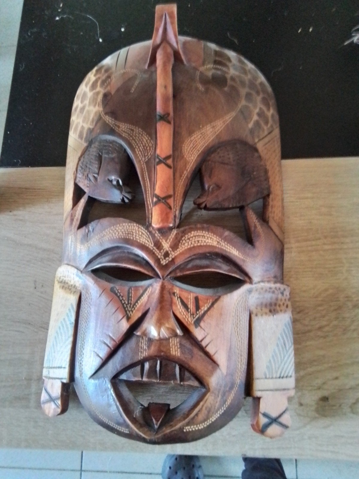 Afrikaans masker, Ophalen, Masker